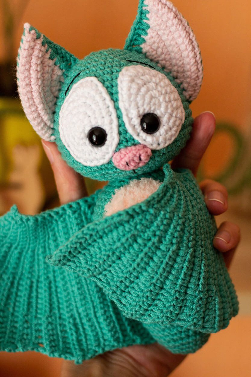 Halloween Crochet Patterns: You'll Go Batty - Crochet 365 Knit Too