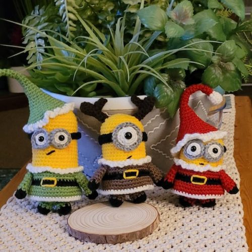 Christmas Minions Crochet Pattern photo review